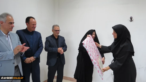 مراسم تکریم و معارفه سرپرست آموزشکده ملی مهارت دختران اردبیل برگزار شد 4