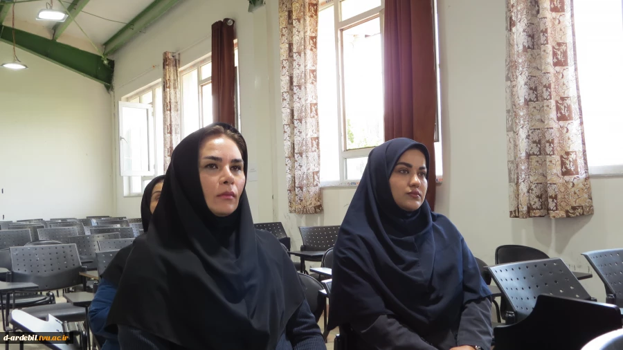 مراسم تکریم و معارفه سرپرست آموزشکده ملی مهارت دختران اردبیل برگزار شد 21